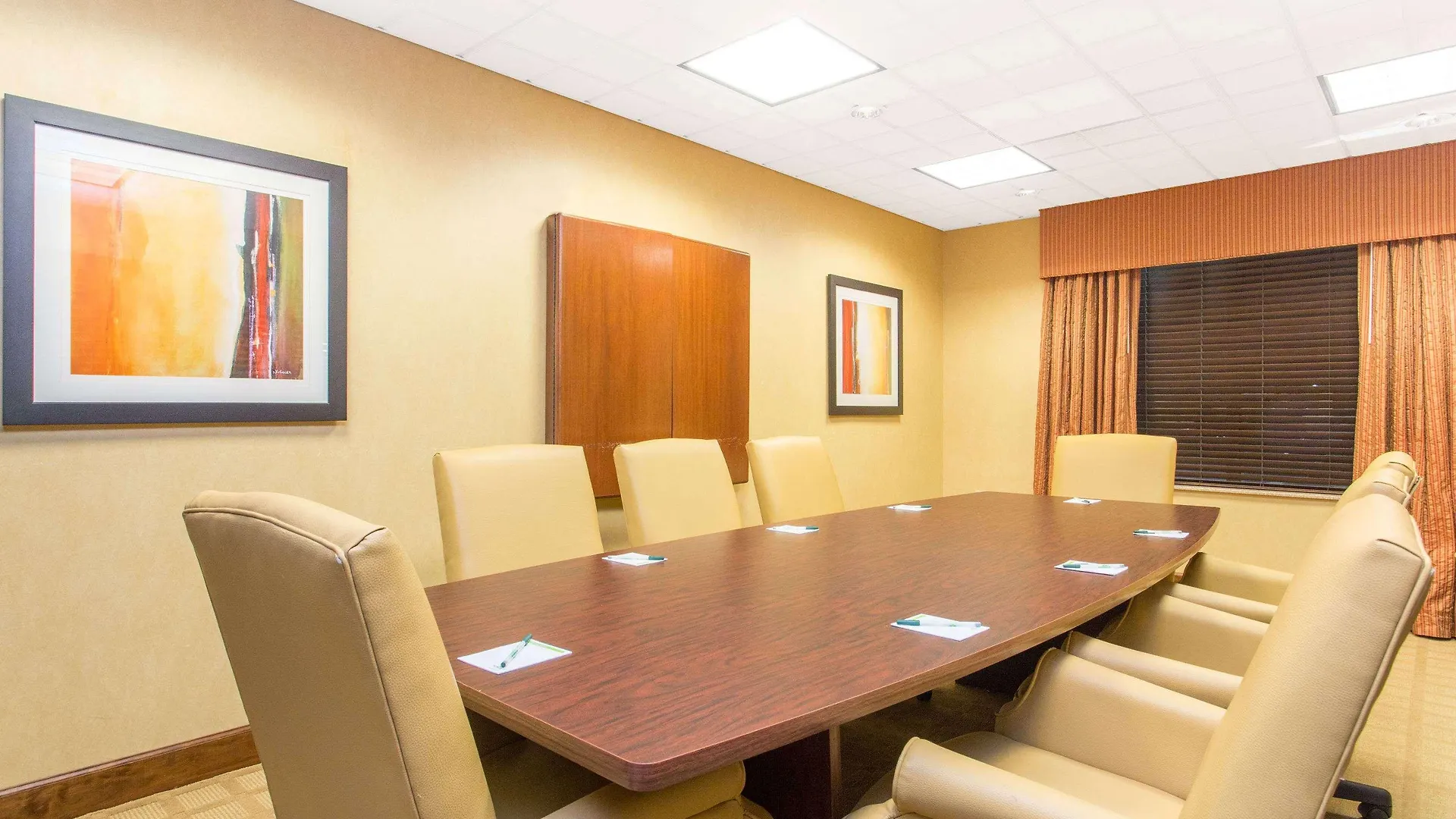 Hotel Wingate By Wyndham Savannah Pooler